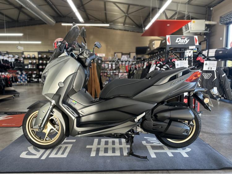 YAMAHA XMAX 125 TECH MAX KAMO PREMIERE MAIN