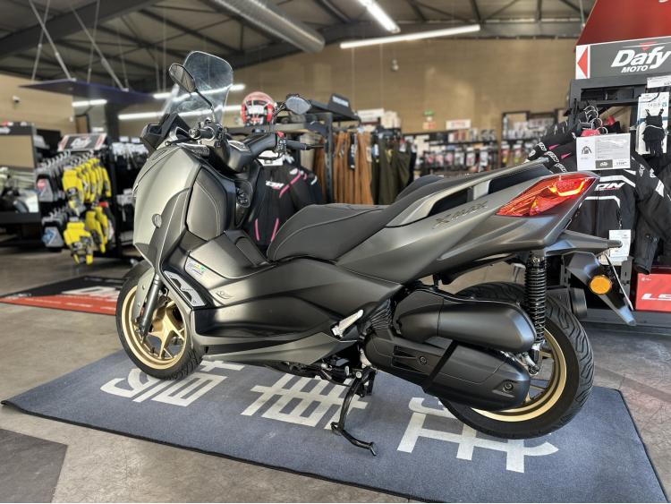 YAMAHA XMAX 125 TECH MAX KAMO PREMIERE MAIN