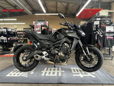 YAMAHA MT-09 TECH BLACK
