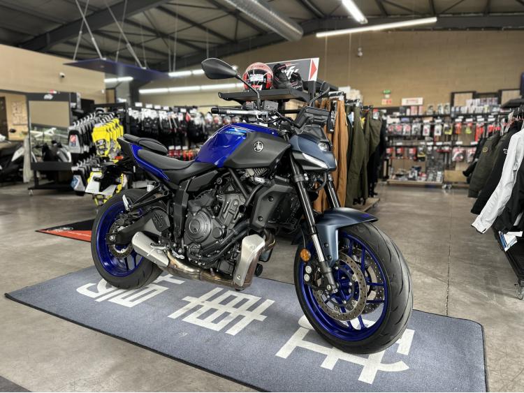 YAMAHA MT-07 Y-AMT 