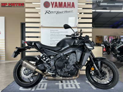 YAMAHA MT-09 Y-AMT AKRAPOVIC